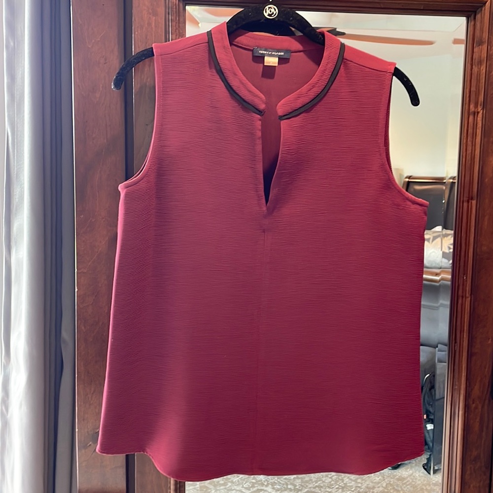 Tommy Hilfiger Womens sleeveless shell top